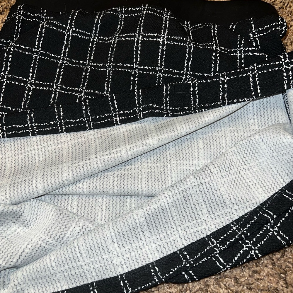 Gilli Hilda Skirt Checkered Black White Y2K Elastic Waist Whimsigoth Chic Size M - Picture 8 of 8